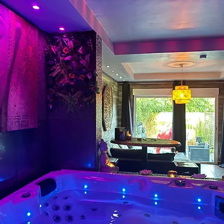 Love Room *